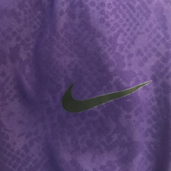 Nike Pro Run Shirt Purple Activewear Snakeskin XS - Picture 3 of 5